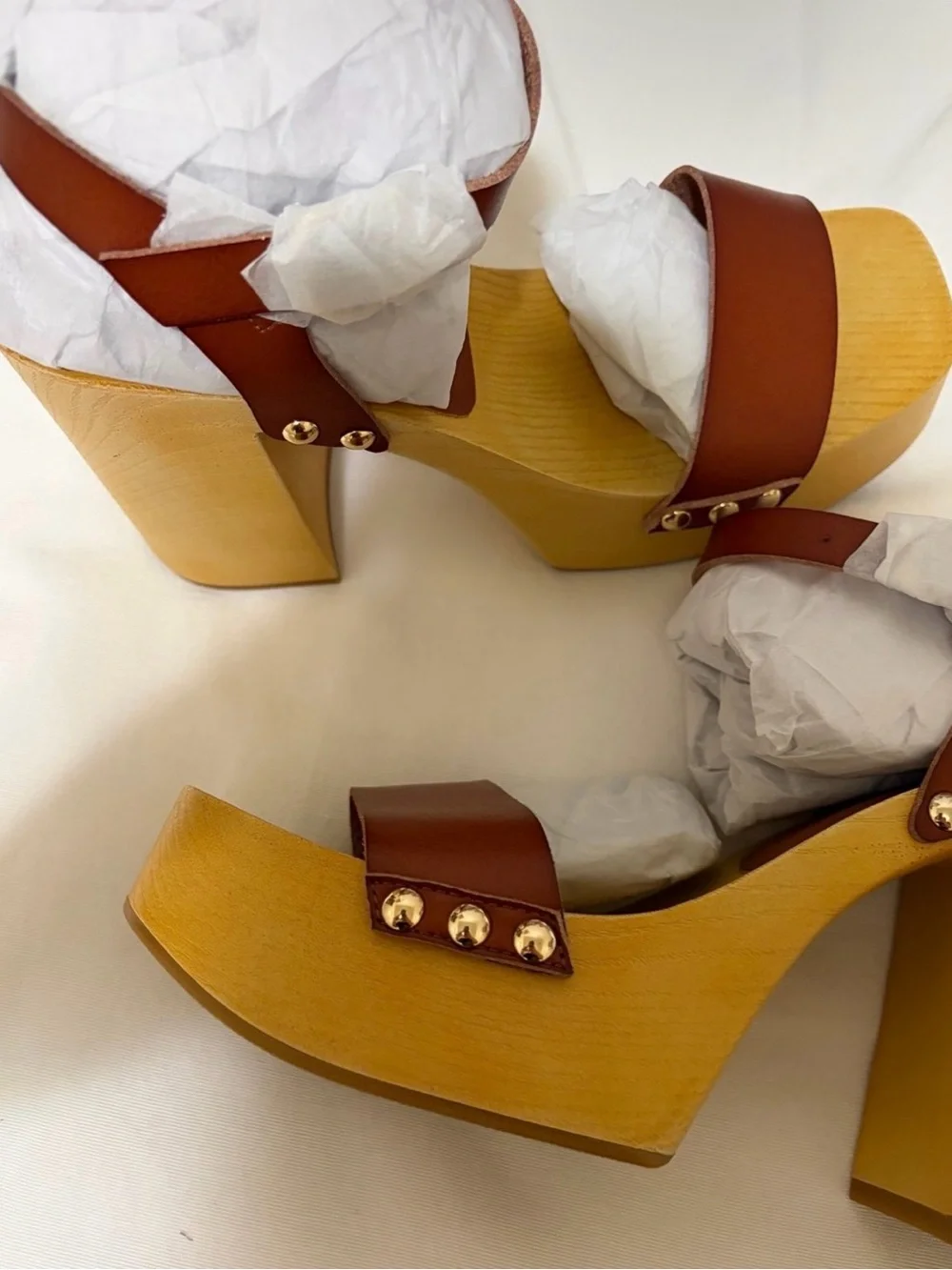 BRAND NEW MIA WOMEN DARRAH WOODEN BLOCKED HEEL SANDAL